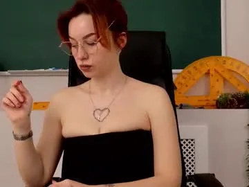 Freechat clairemathis on Chaturbate