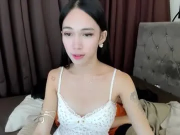 Freechat clouiefinly on Chaturbate