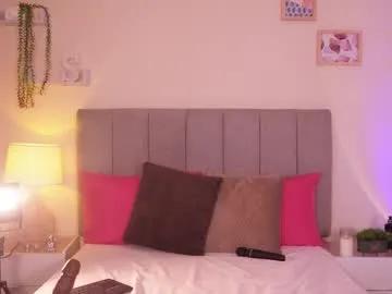 curvyliciouss on Chaturbate