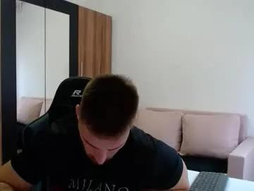 darius_94 — WELCOME, LETS TALK OR PVT is open and ready for wilder connection  Silence = being distant, talking = being close GOAL 1720/8K - HOURS ON 2/8