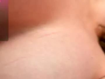 Freechat deafhugetits_110e on Chaturbate