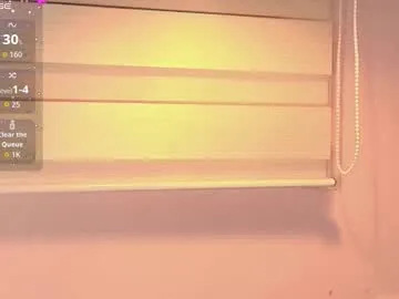 Freechat emily_sweett12 on Chaturbate