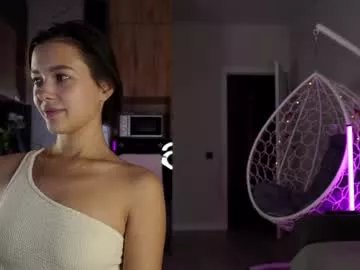 Freechat emilybatee on Chaturbate