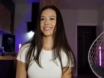 Freechat emilybatee on Chaturbate