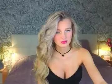 Freechat emilydancee on Chaturbate