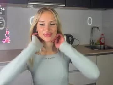 emilykiss2 — Massage my nipples under my bra! | Fav Patterns: 10/25/38 #new #skinny #18 #shy #teen [0 tokens remaining]