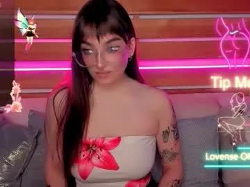 Freechat emilytylerr on Chaturbate