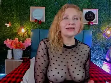 Freechat evangelyne_rose on Chaturbate