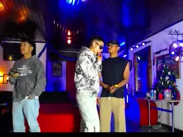 Freechat extrangers on Chaturbate