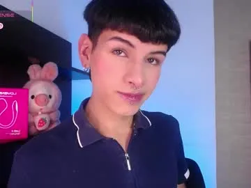 Freechat ezra_storm on Chaturbate