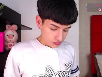 Freechat ezra_storm on Chaturbate