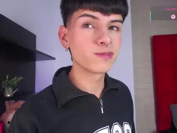 Freechat ezra_storm on Chaturbate