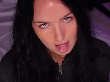 finleyfae on Chaturbate