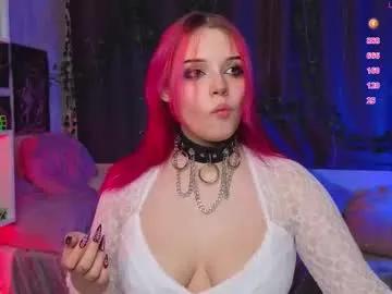 Freechat hollisbelch on Chaturbate