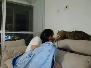 Freechat hollyshit_ on Chaturbate