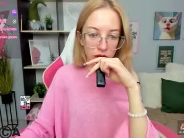 Freechat inferno_mia on Chaturbate