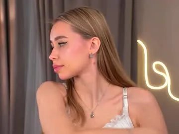 Freechat jjennnyy on Chaturbate