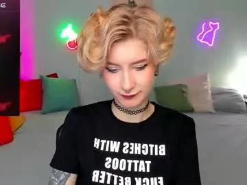 Freechat julescrown on Chaturbate