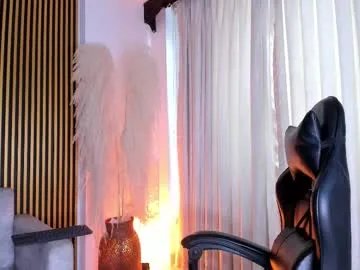 Freechat juliensaint_ on Chaturbate