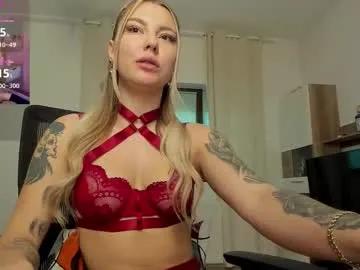 Freechat justchloex on Chaturbate