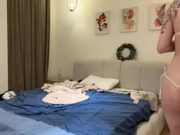 Freechat kellyberry__ on Chaturbate