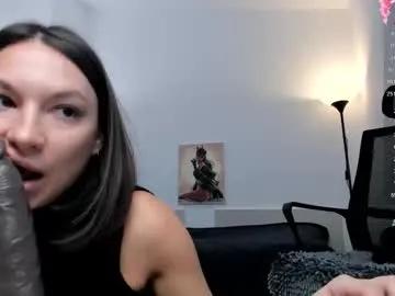 kellysmits — Cucky chair open: watch me ride BBC while you thank me for the view. All the requests in the tip notes. #bbc #flexible #young #squirt #bigpussylips [677 tokens remaining]