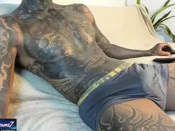 Freechat kendrik_brown on Chaturbate