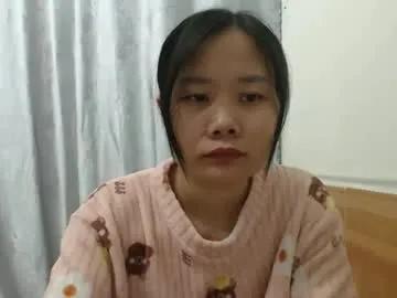 kitti_baby2x on Chaturbate