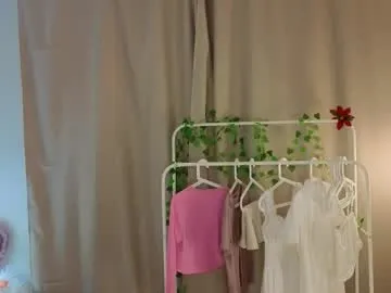 Freechat krystynakorns on Chaturbate