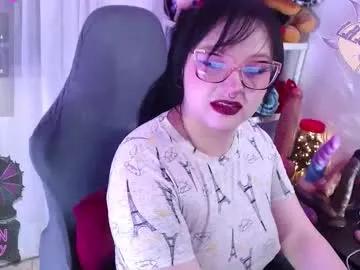 lilomoon69 — Eepy wifey vibes  come cuddle & watch me drift off  soft kisses only  #squirt #roleplay #curvy #goth #18