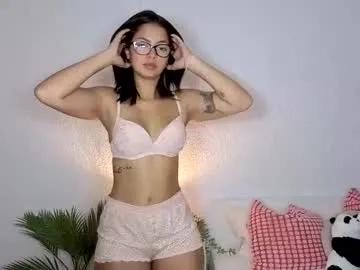Freechat lilypanda on Chaturbate