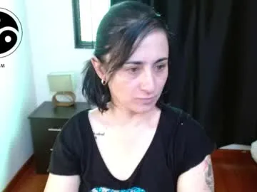 Freechat lincebdsm on Chaturbate