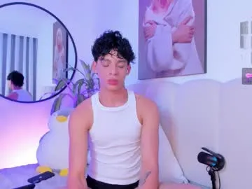 Freechat lion_stones on Chaturbate