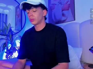 Freechat lion_stones on Chaturbate