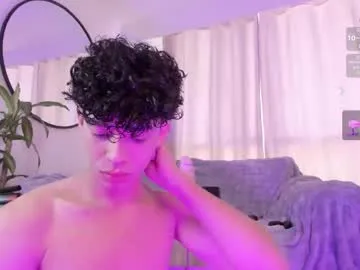 Freechat lion_stones on Chaturbate