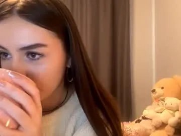 Freechat little_anioneta on Chaturbate