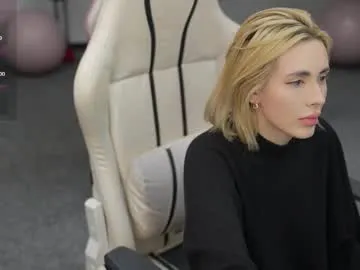 Freechat livehub054 on Chaturbate