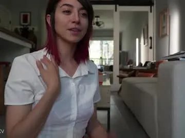 Freechat lizmreow on Chaturbate