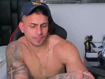 Freechat logan_hugh8 on Chaturbate