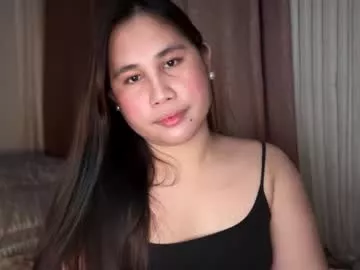 Freechat loveme4ever2025 on Chaturbate