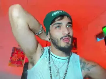 Freechat lovexjuxn77 on Chaturbate