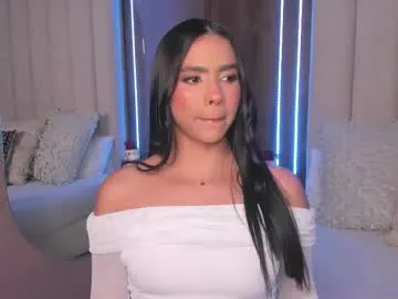 Freechat lucysalvatore on Chaturbate