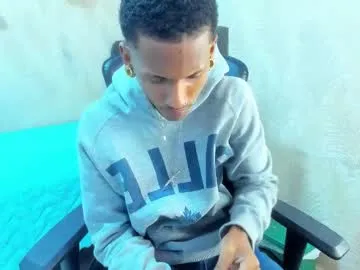 Freechat man_san11 on Chaturbate