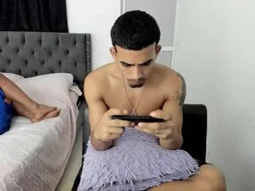 Freechat master_boy28 on Chaturbate