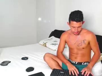 Freechat meridandwither on Chaturbate