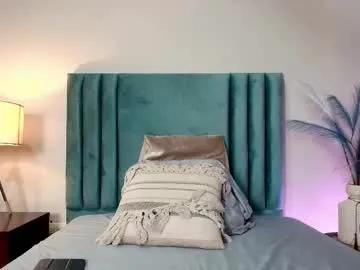 Freechat miahertz on Chaturbate