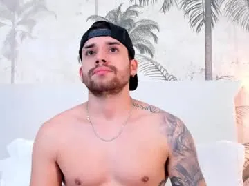 Freechat mike_montoya on Chaturbate