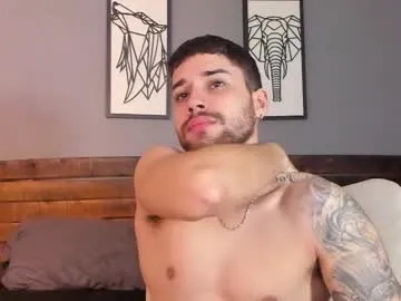 Freechat mike_montoya on Chaturbate