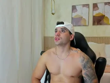 Freechat mike_montoya on Chaturbate