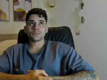 Freechat mike_montoya on Chaturbate